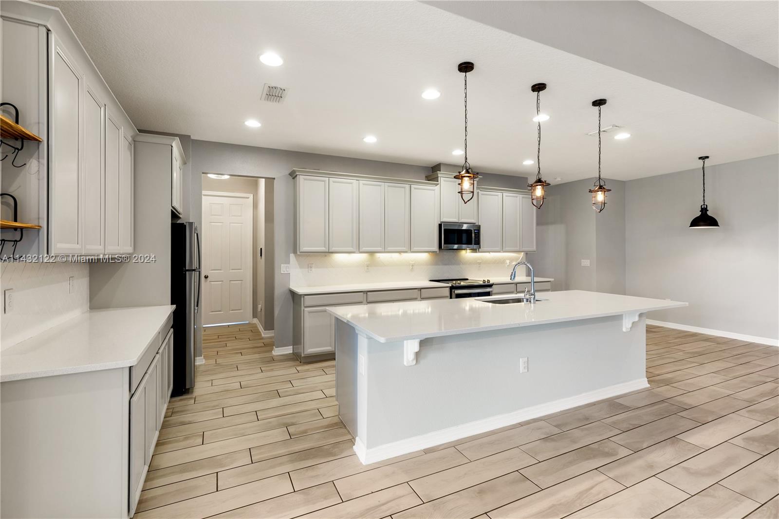 7023 MONTEREY CYPRESS TRL