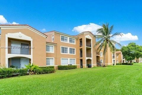 7930 N Nob Hill Rd # 204
