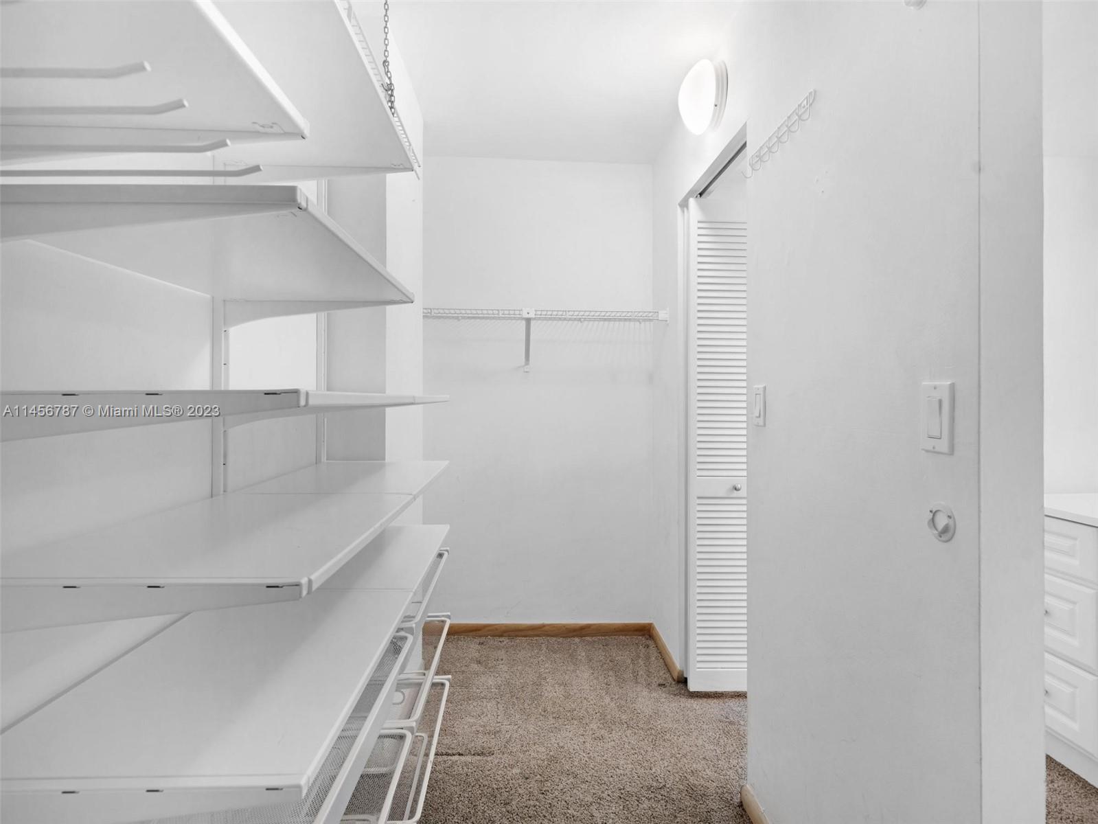 1450 Brickell Bay Dr # 811