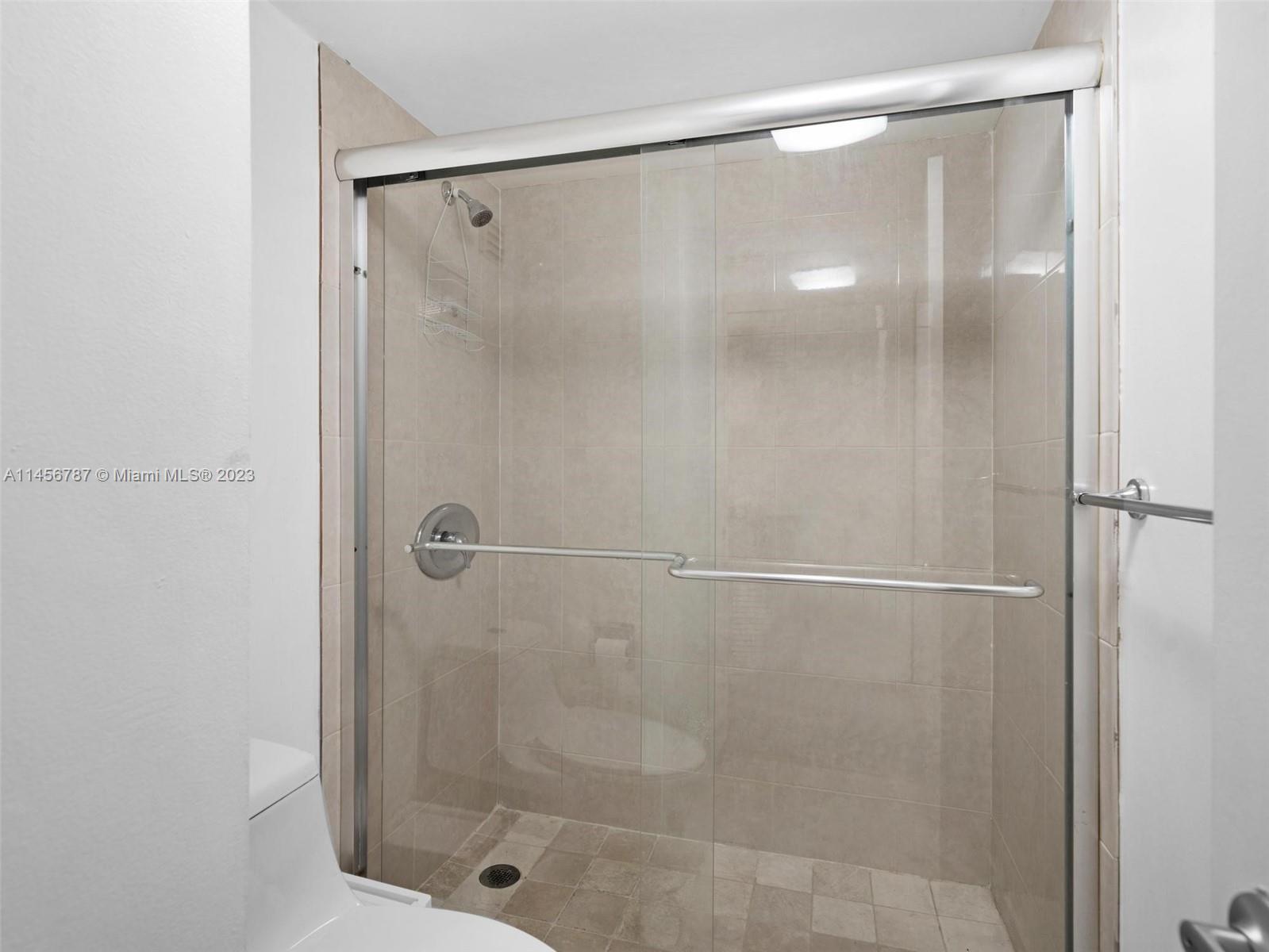 1450 Brickell Bay Dr # 811