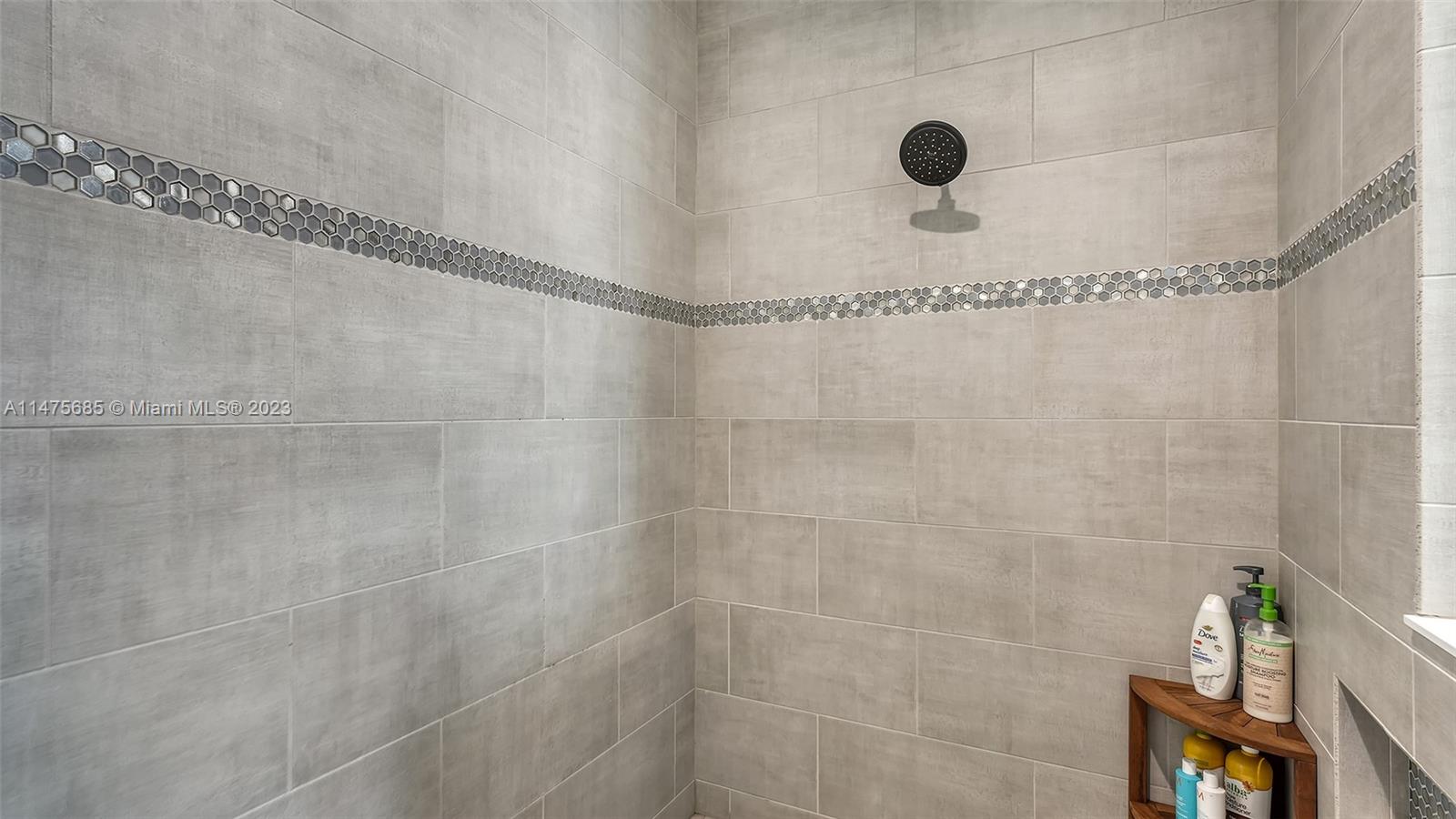 269 Bocelli Dr