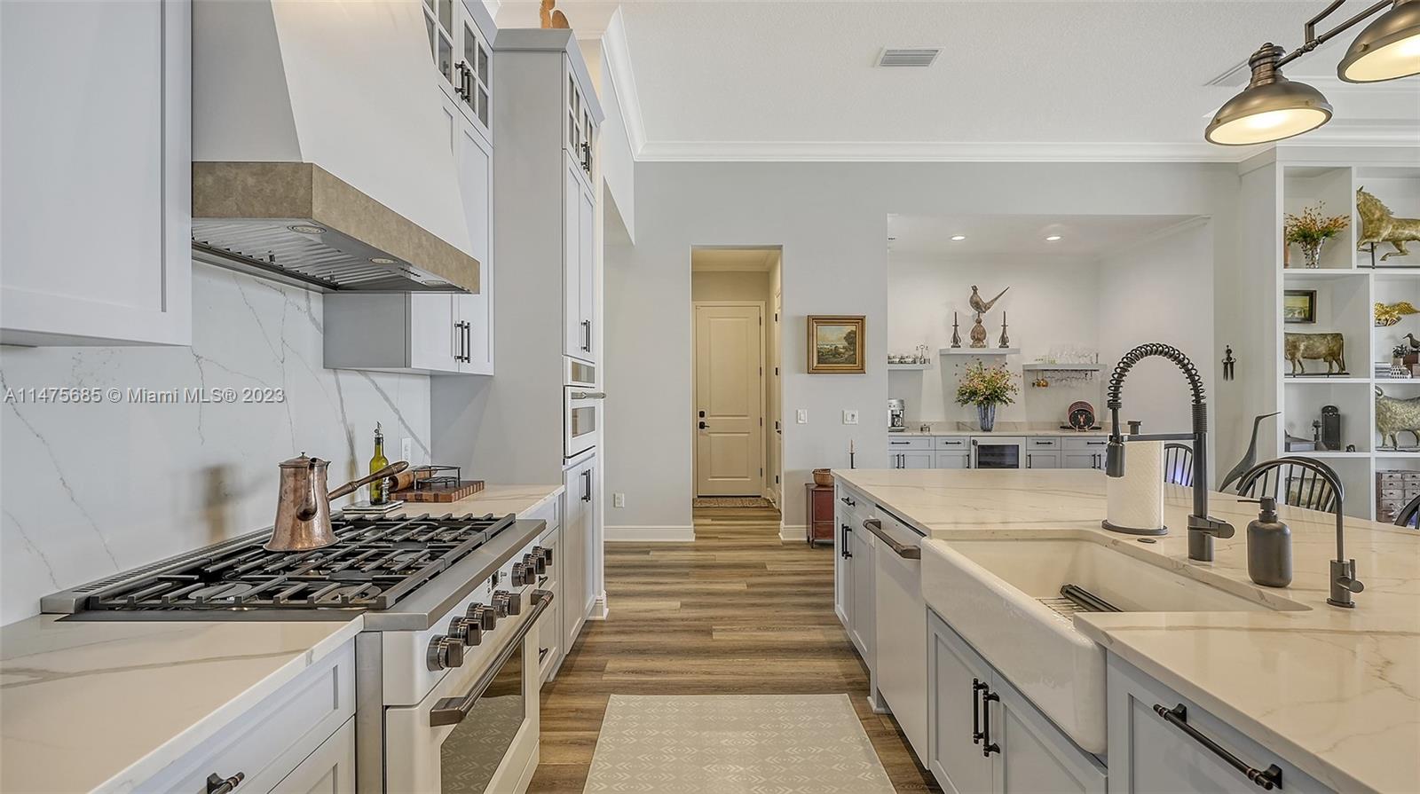 269 Bocelli Dr
