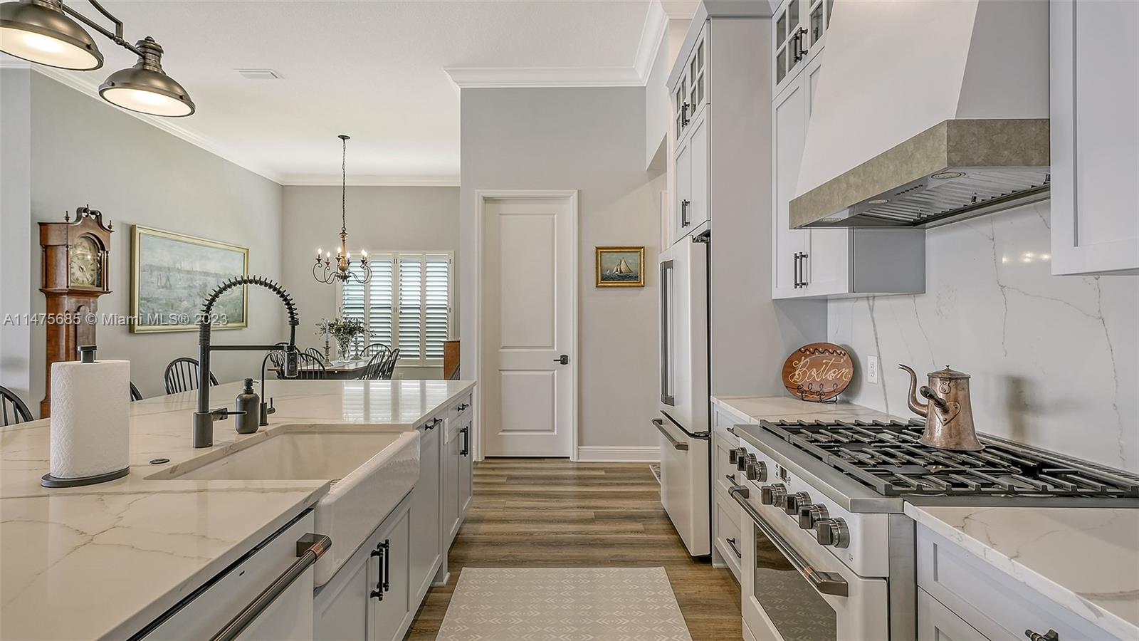 269 Bocelli Dr