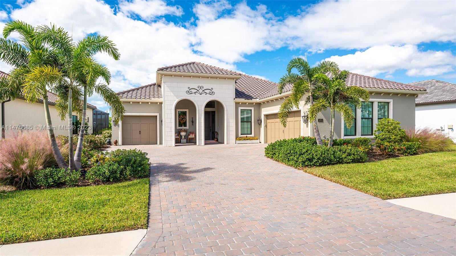 269 Bocelli Dr