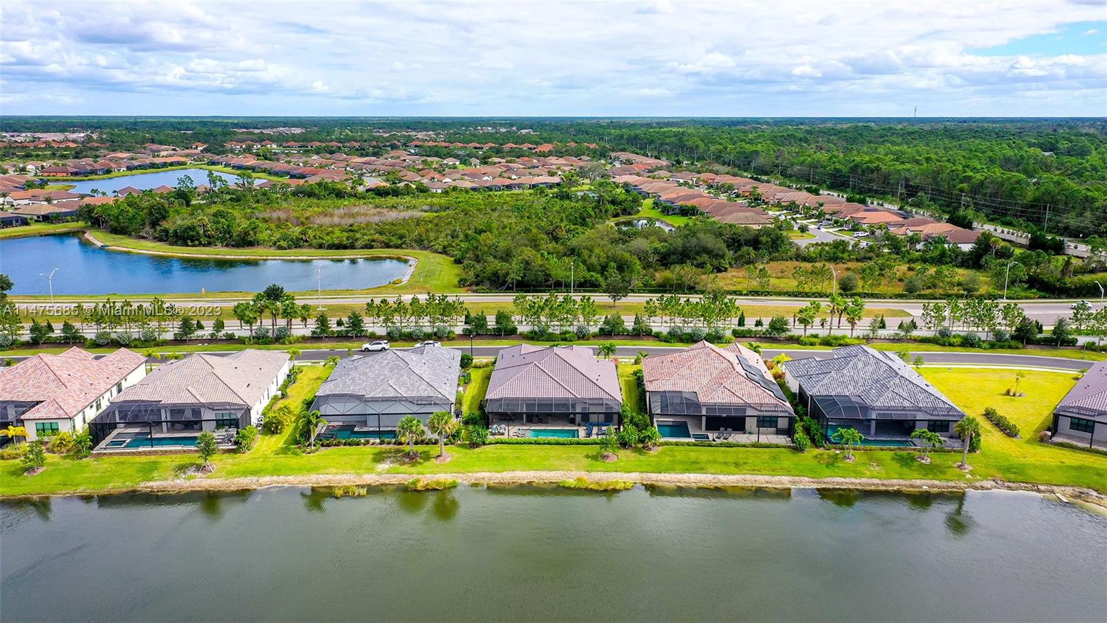 269 Bocelli Dr