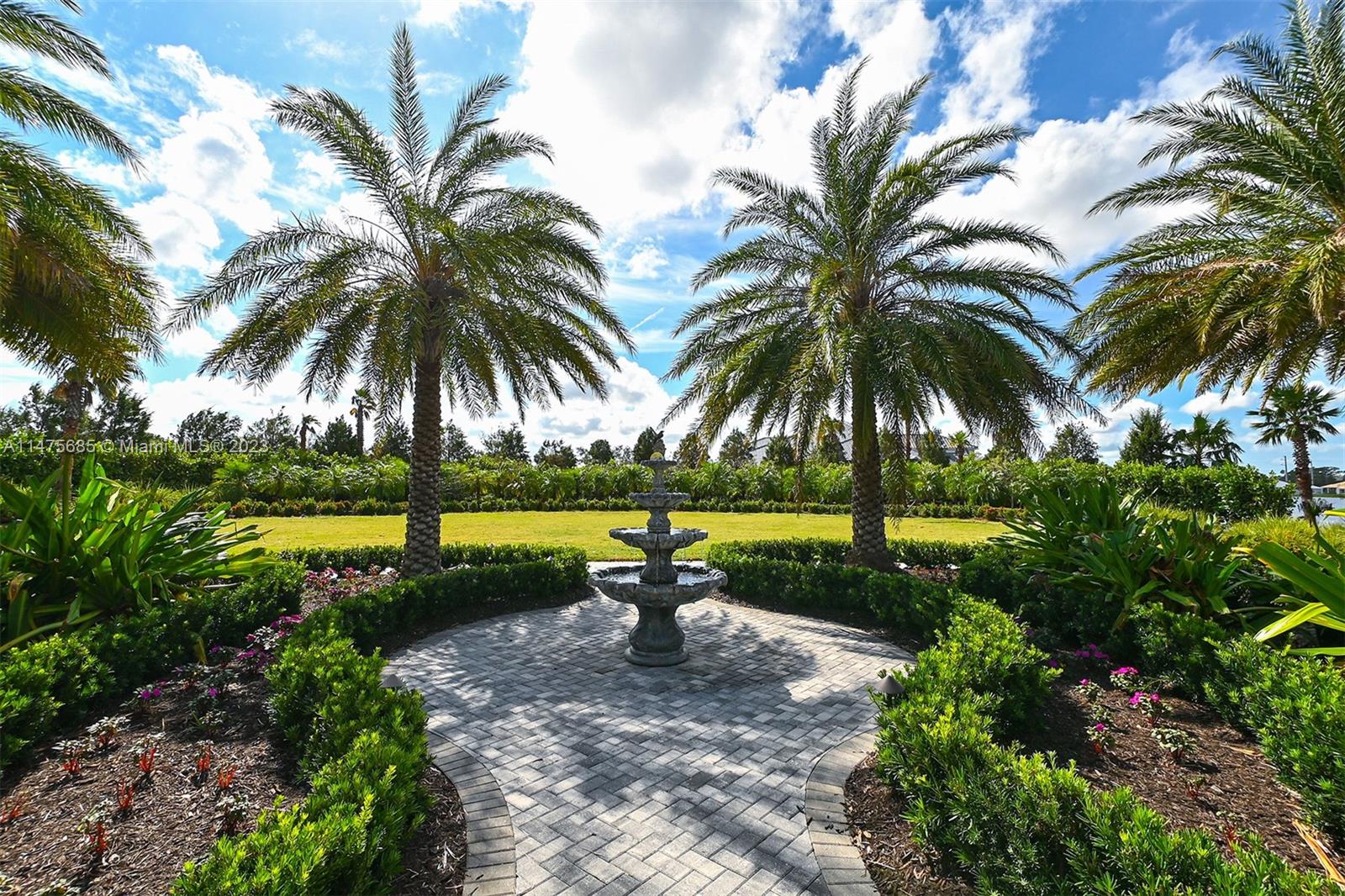 269 Bocelli Dr