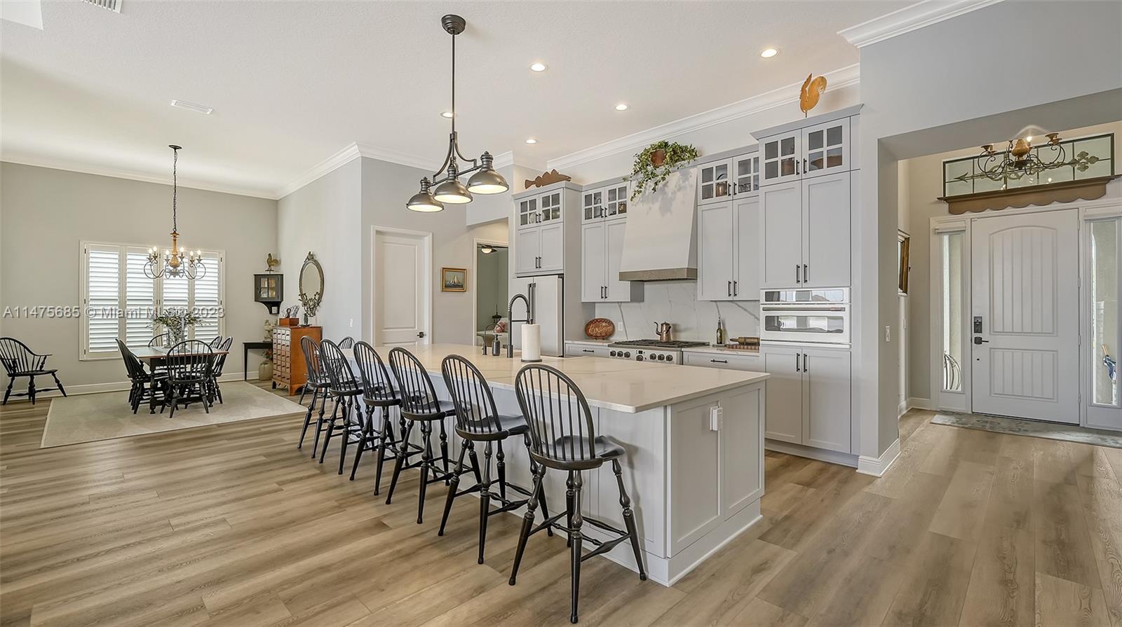 269 Bocelli Dr