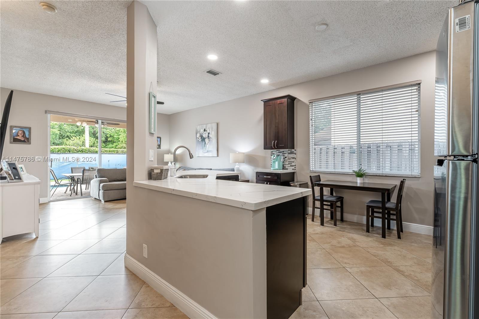 4978 Pebblebrook Ter