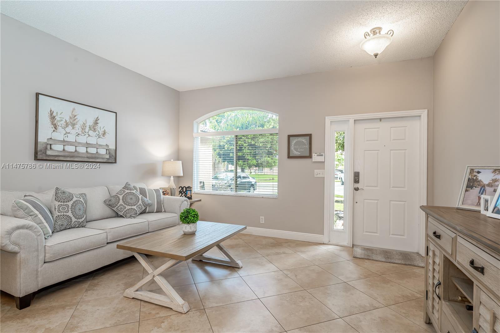 4978 Pebblebrook Ter