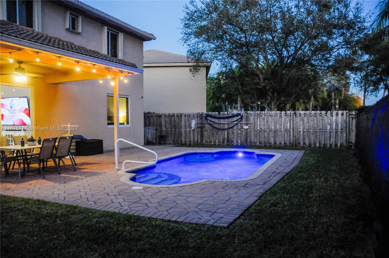 4978 Pebblebrook Ter