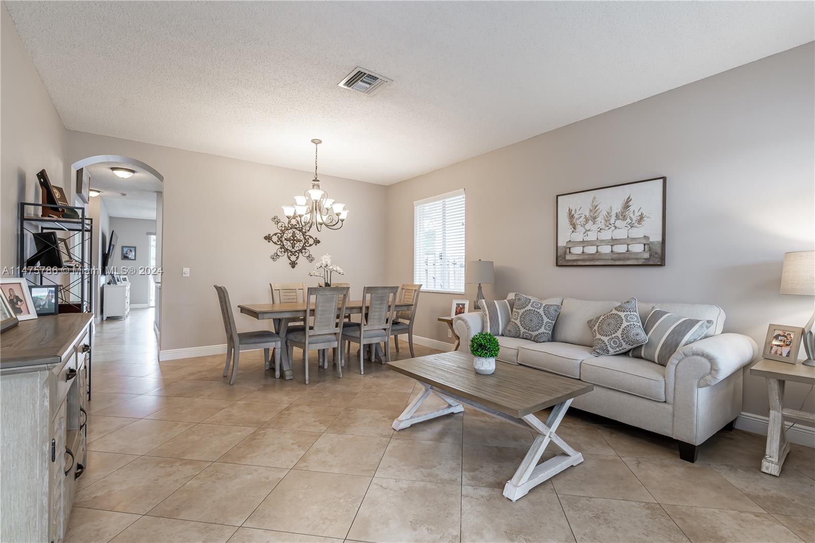 4978 Pebblebrook Ter