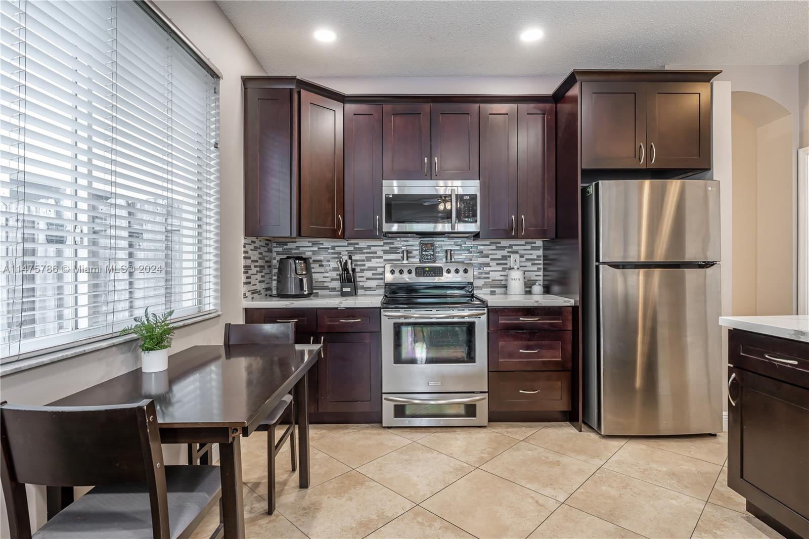 4978 Pebblebrook Ter