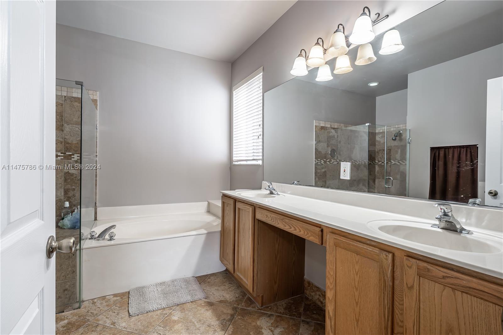 4978 Pebblebrook Ter