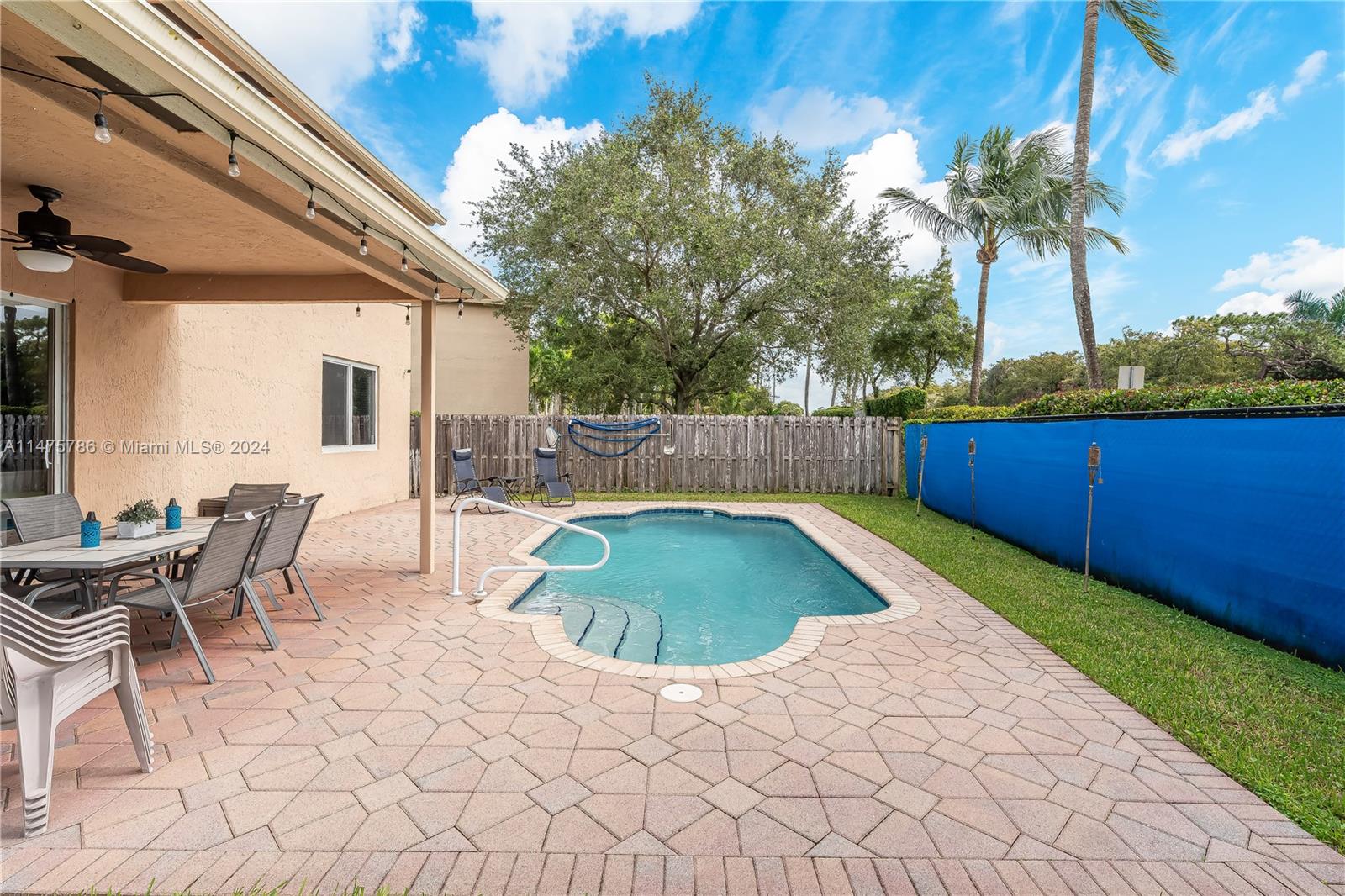 4978 Pebblebrook Ter