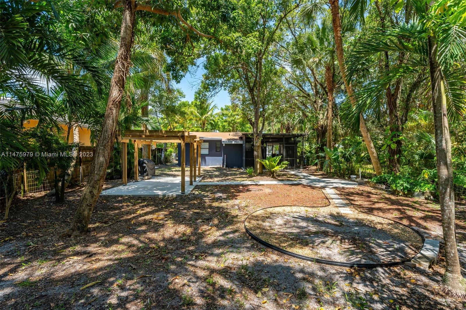 416 Seminole Ave