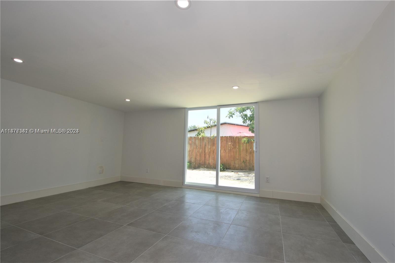 2432 NE 12TH AVE