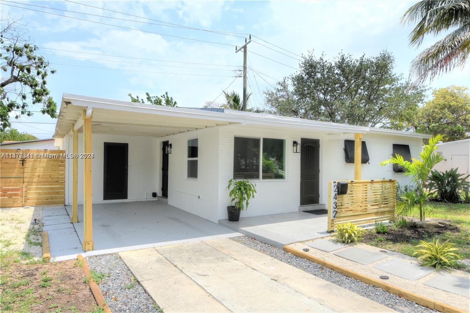 2432 NE 12TH AVE