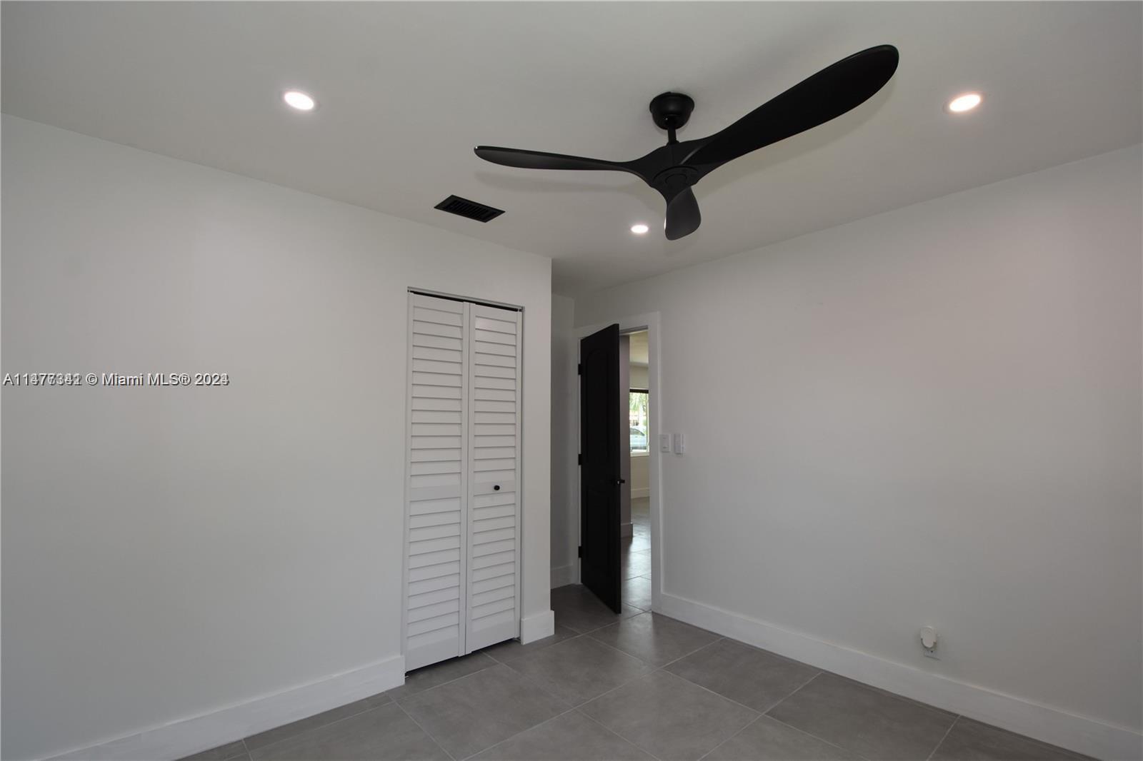 2432 NE 12TH AVE