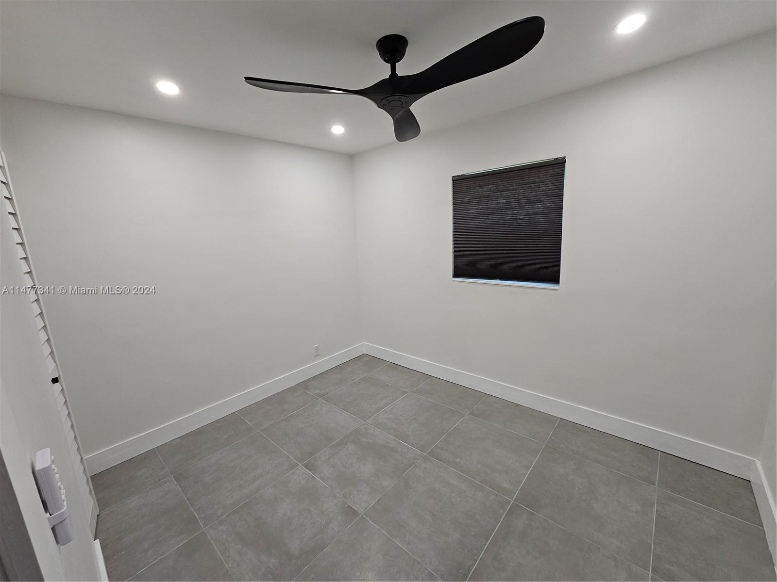 2432 NE 12TH AVE