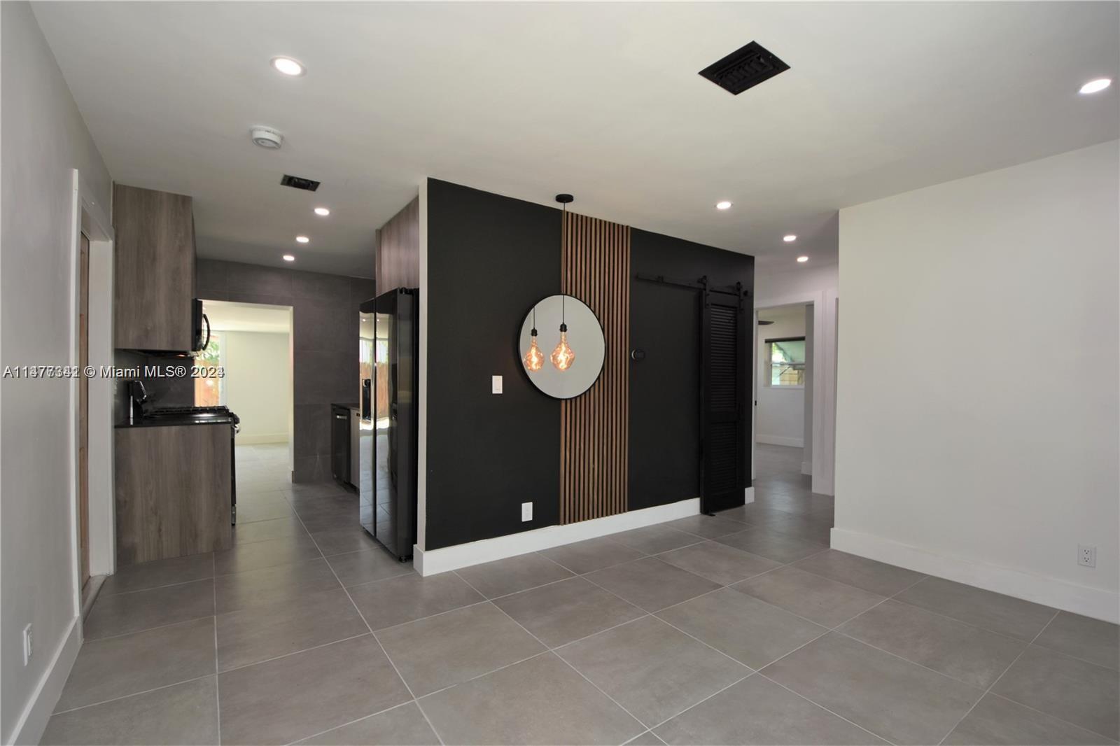 2432 NE 12TH AVE