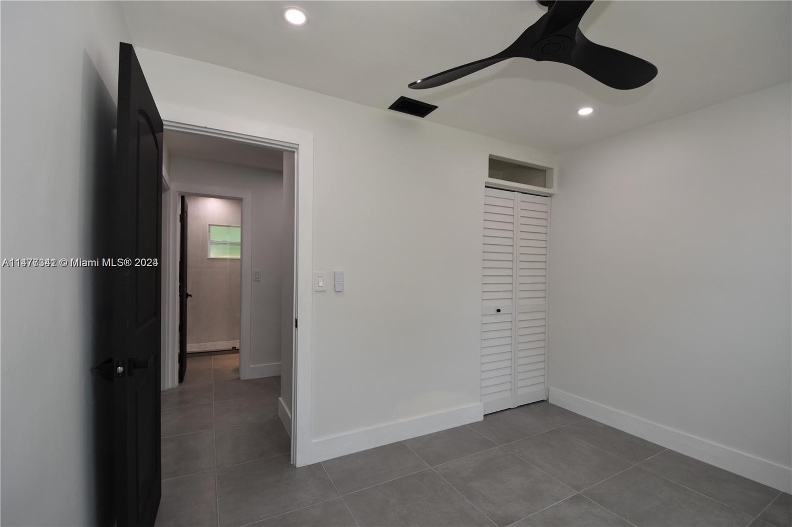 2432 NE 12TH AVE