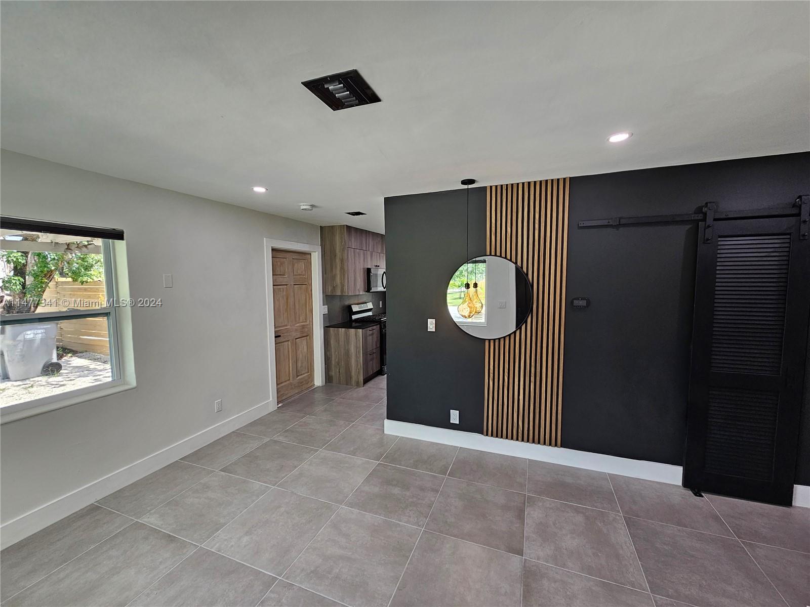 2432 NE 12TH AVE