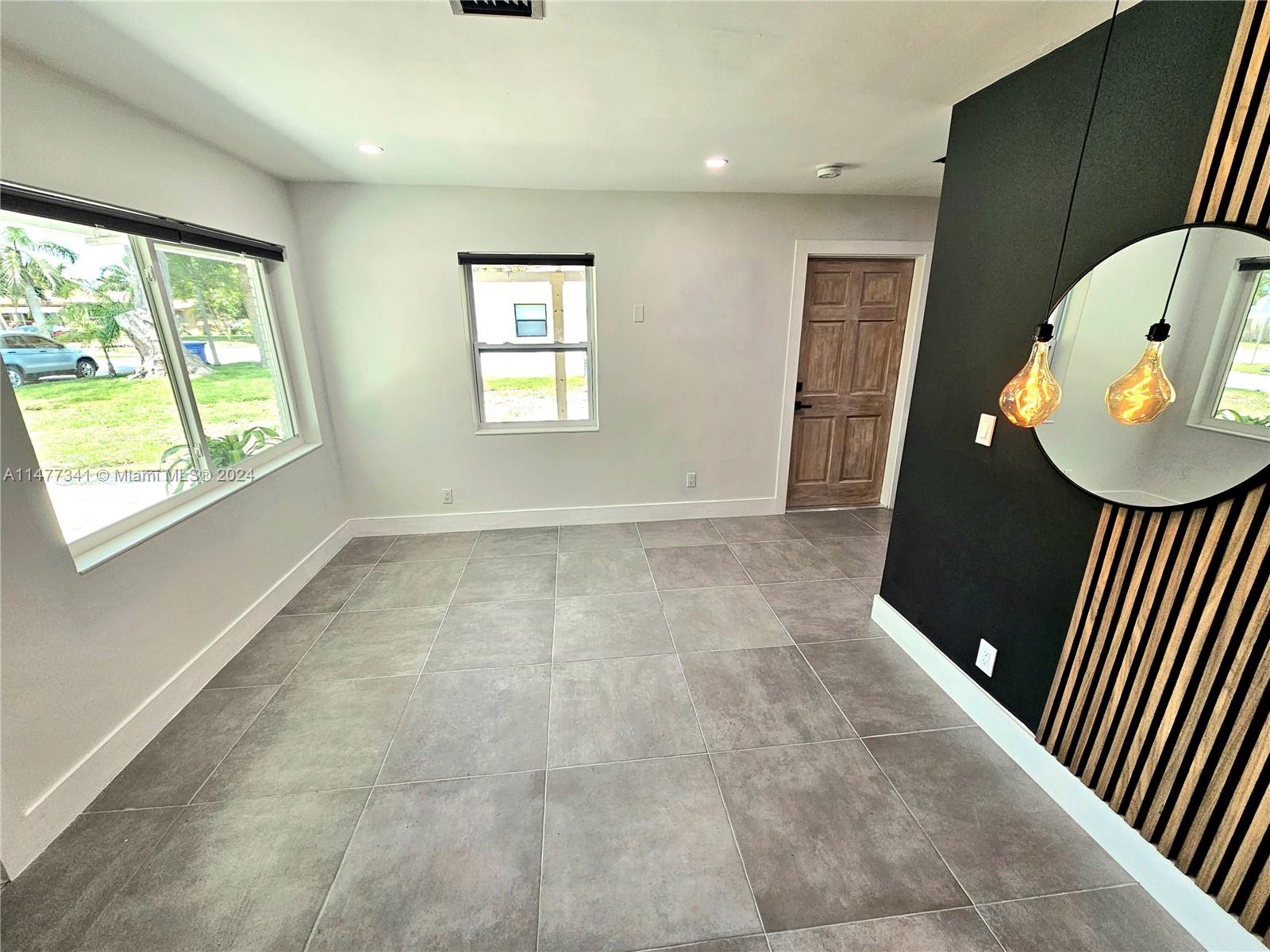 2432 NE 12TH AVE