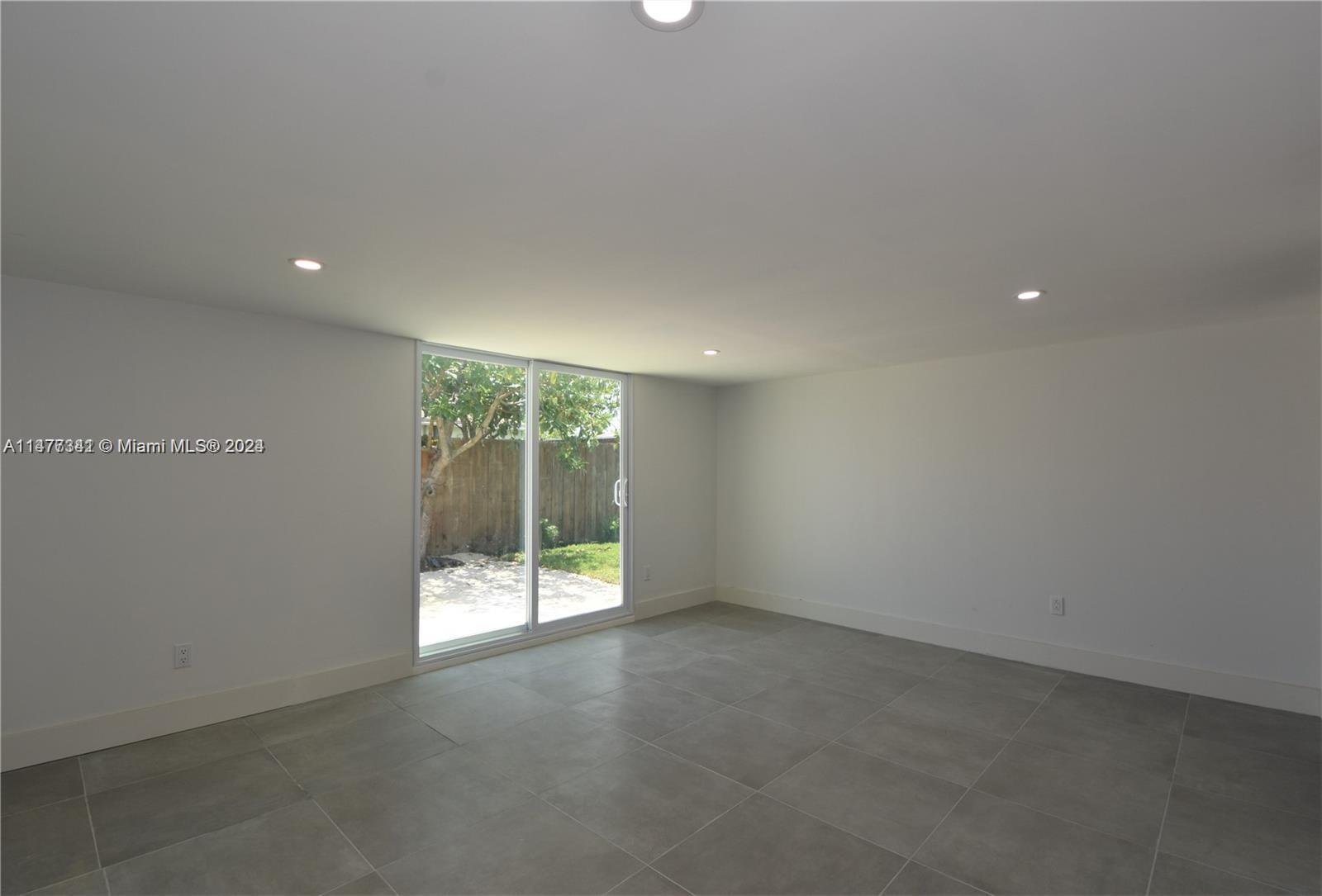 2432 NE 12TH AVE