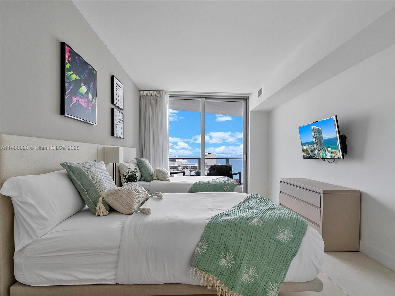 4111 S Ocean Dr # 1404