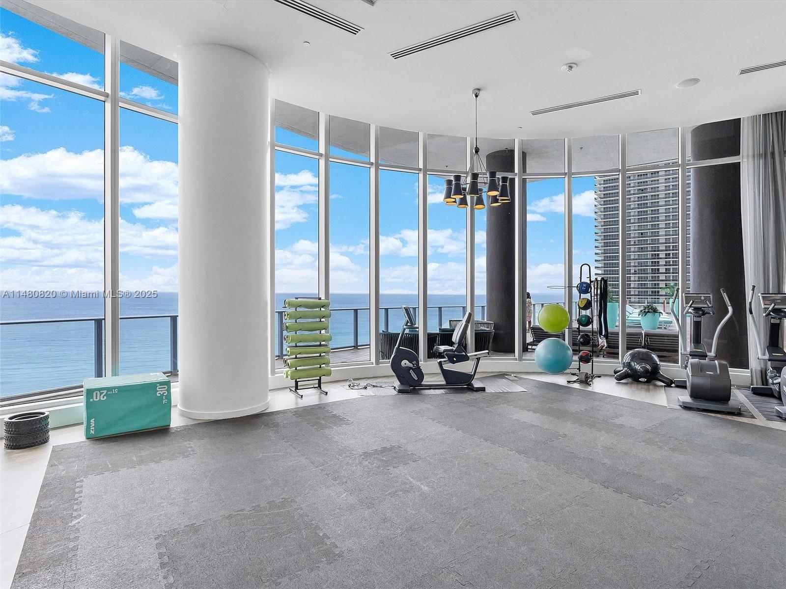 4111 S Ocean Dr # 1404