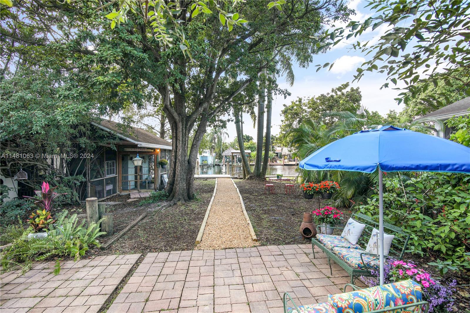 4617 SW 34th Ter