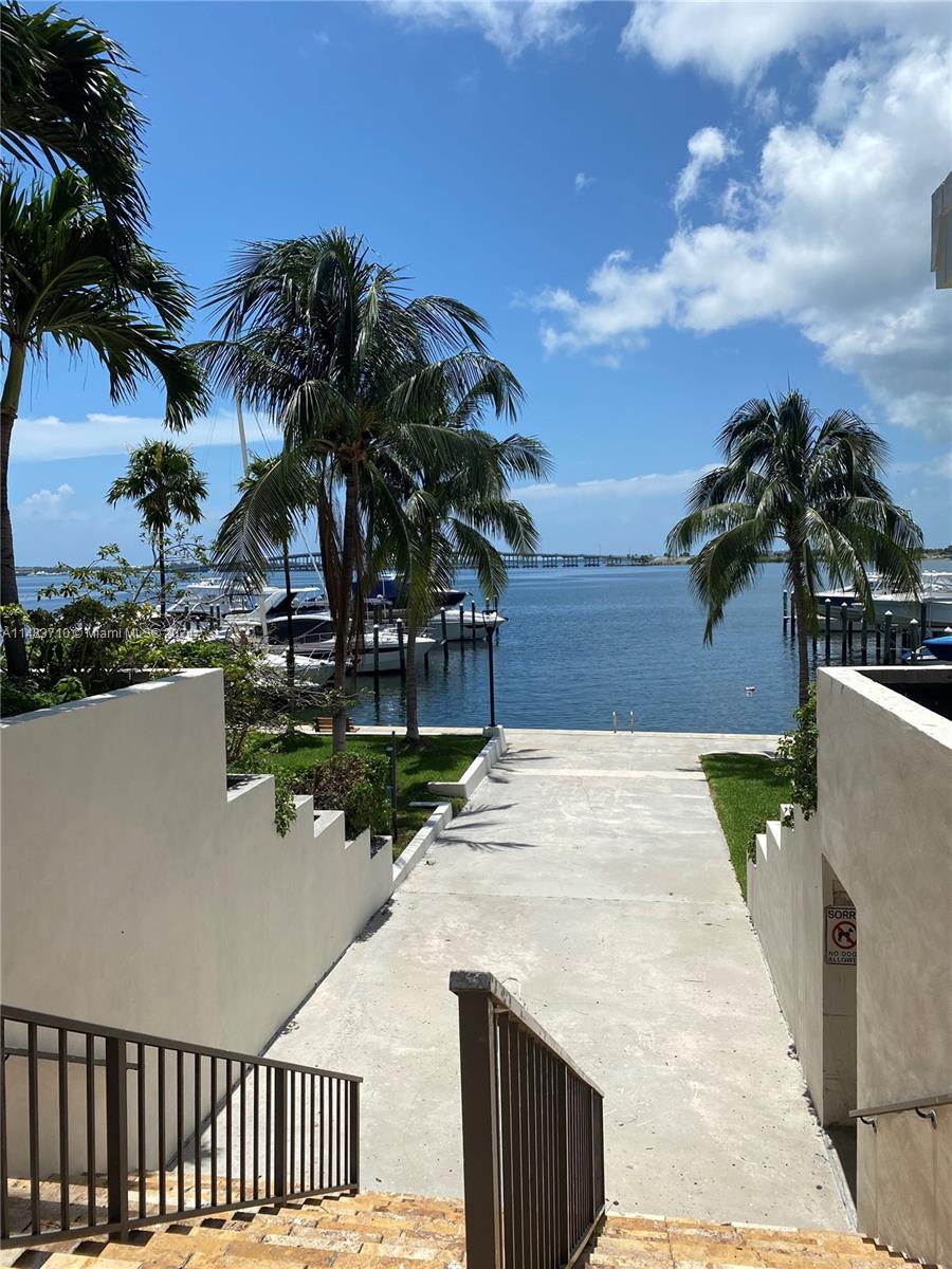 1901 Brickell Ave # B1514