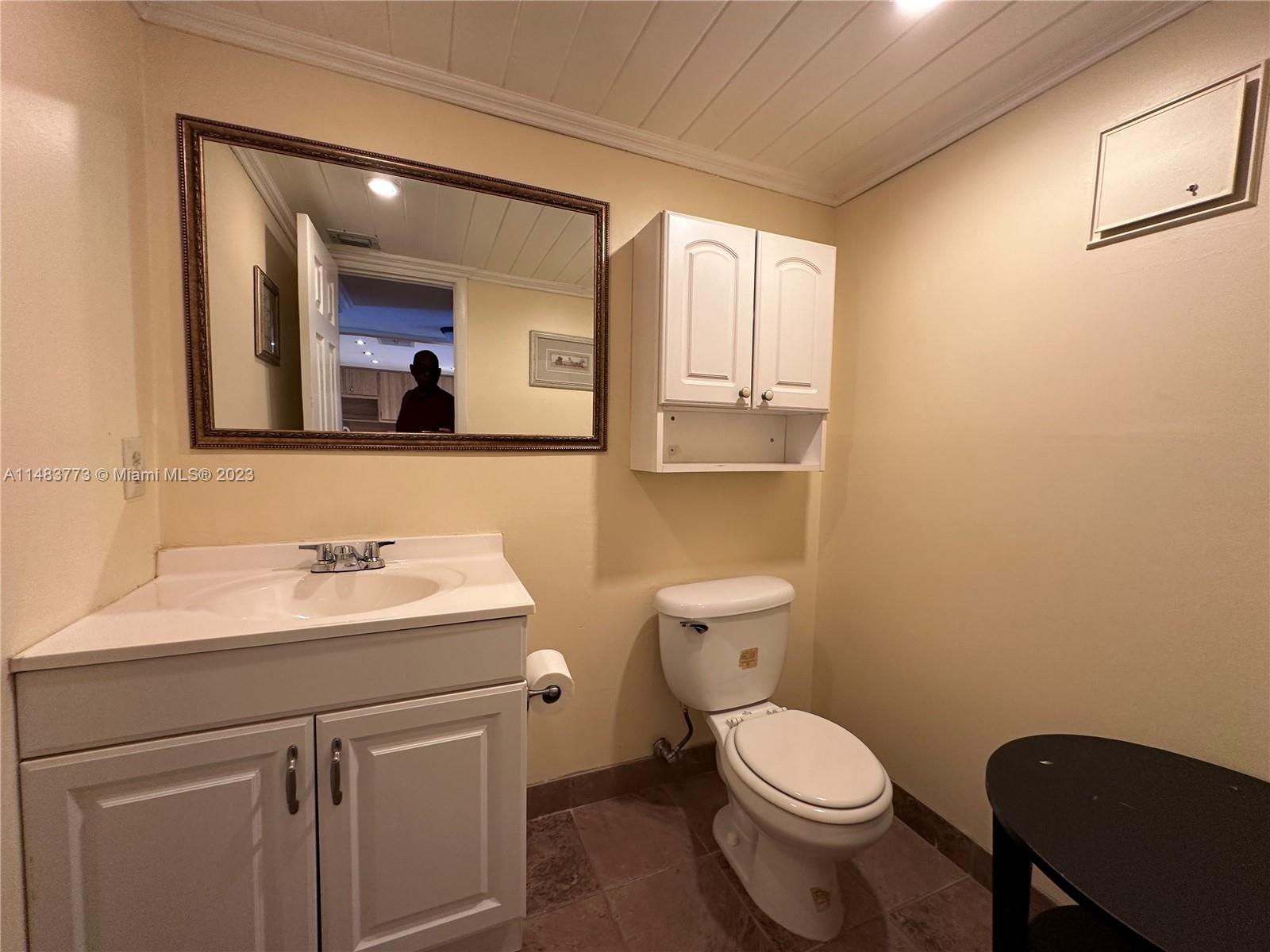 541 N University Dr # 70