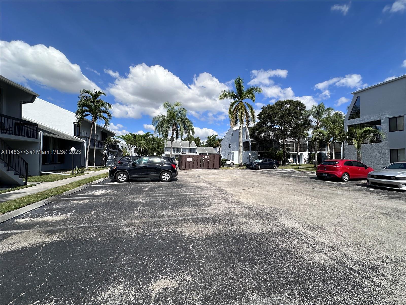 541 N University Dr # 70
