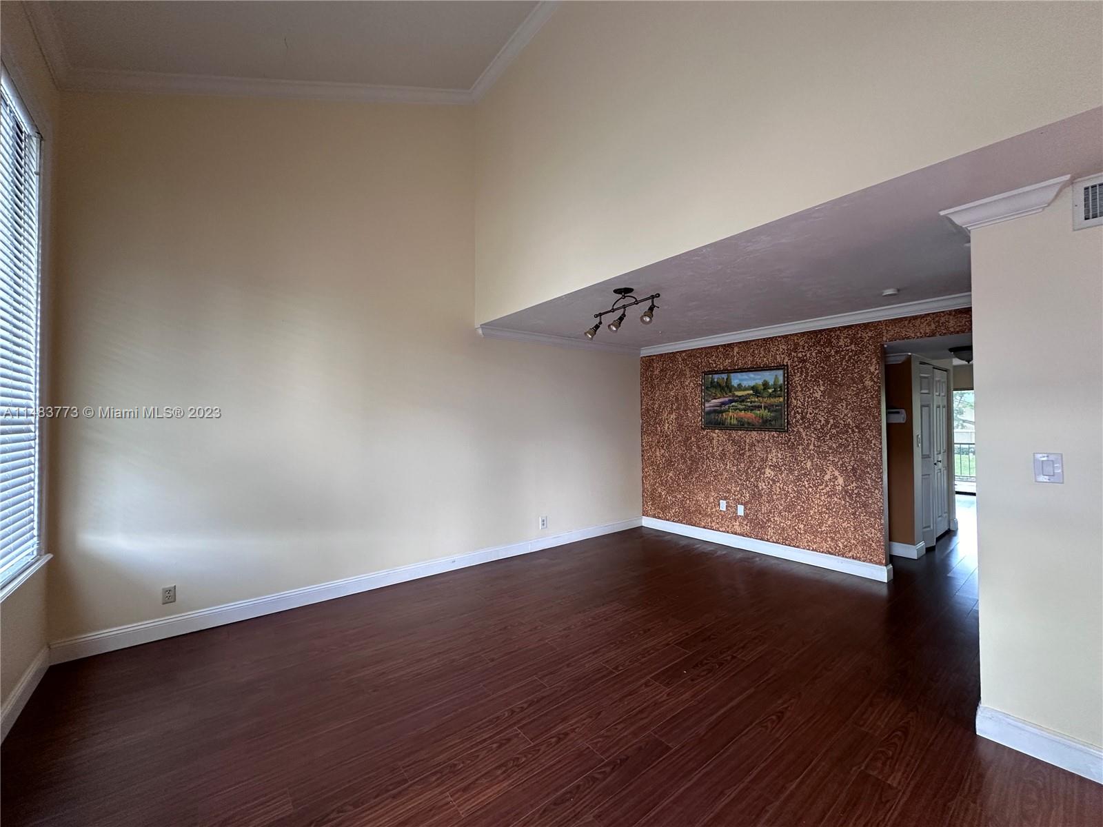 541 N University Dr # 70