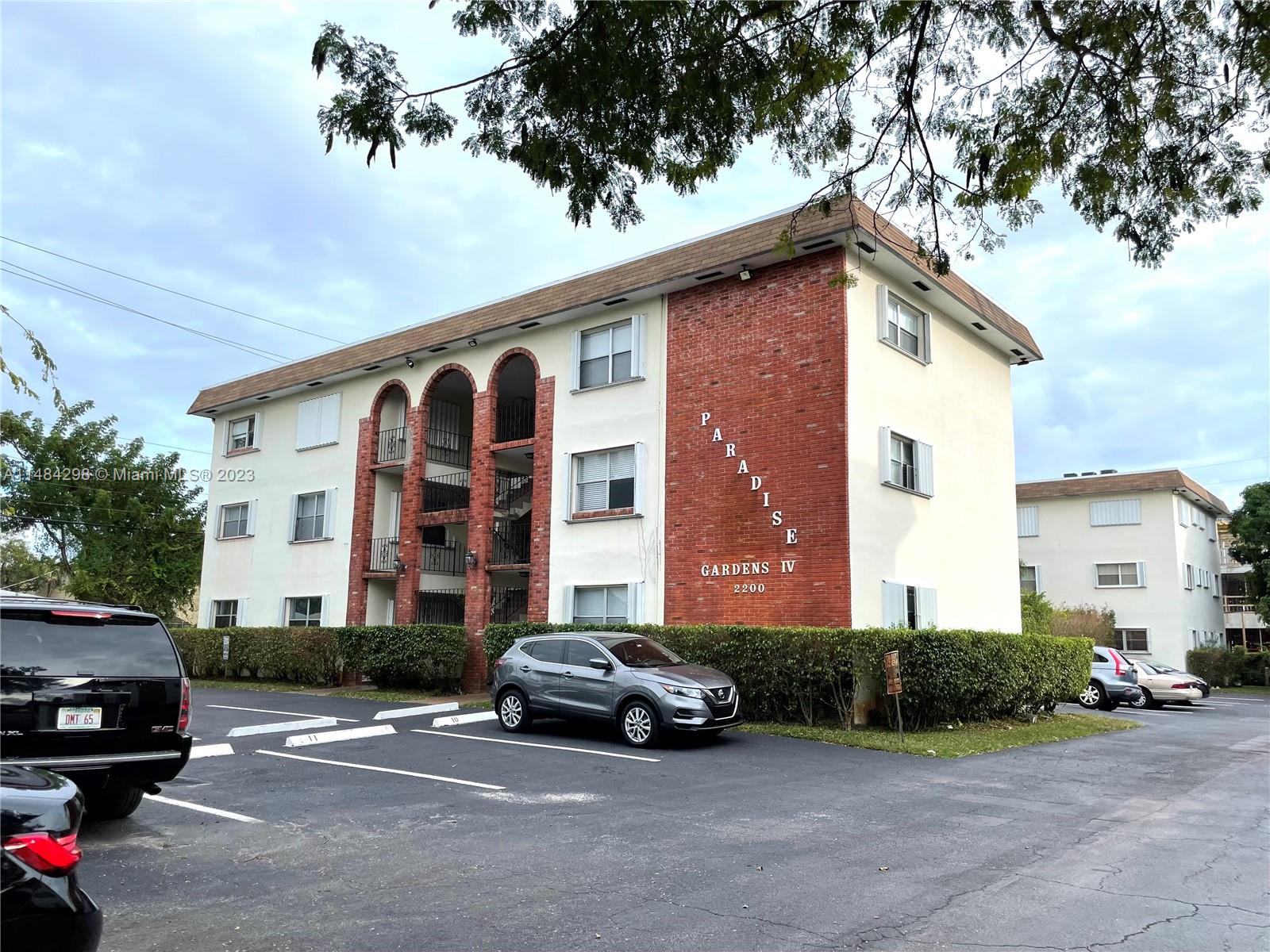 2200 Taylor St # 106