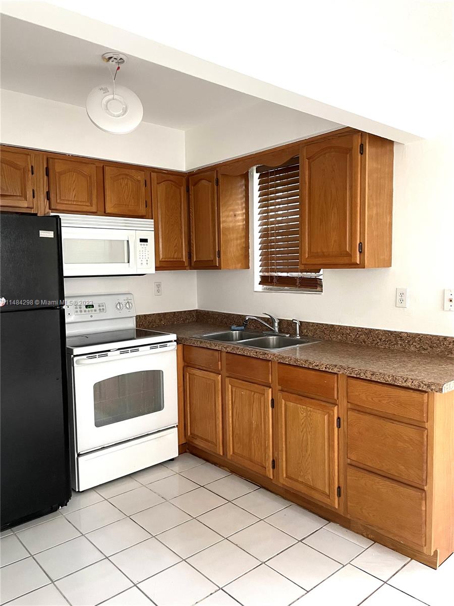 2200 Taylor St # 106