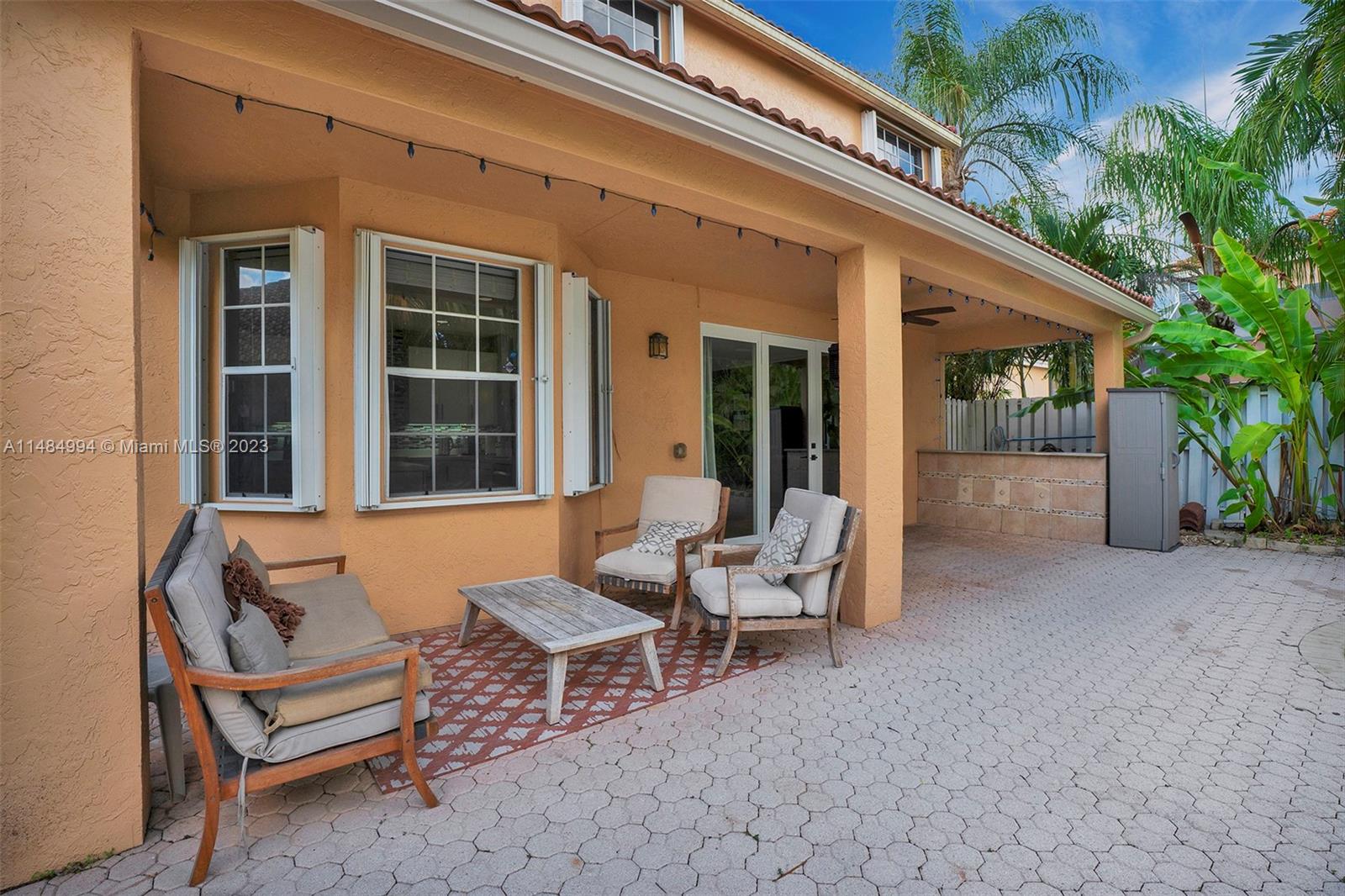 362 Lake Crest Ct
