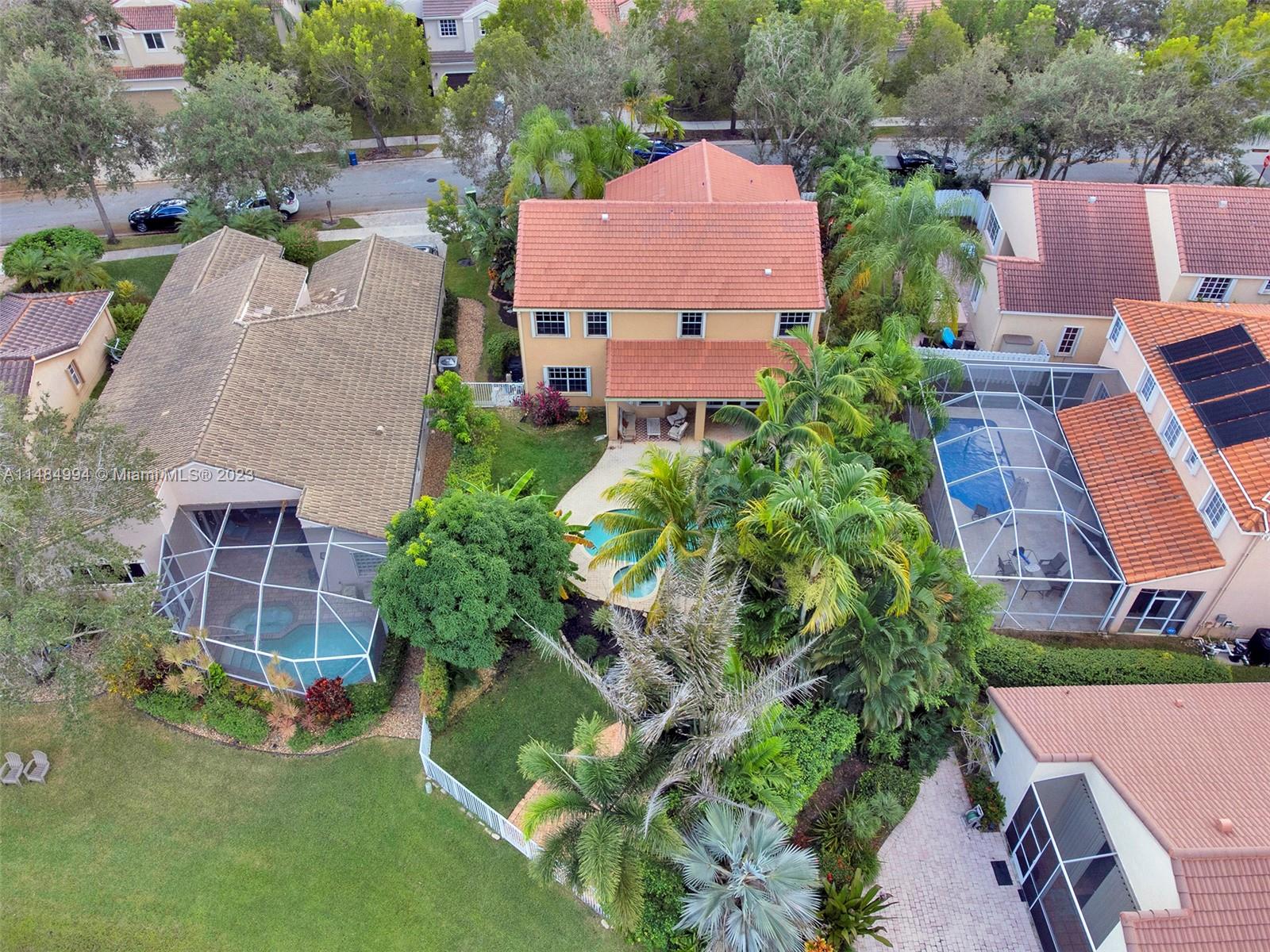 362 Lake Crest Ct