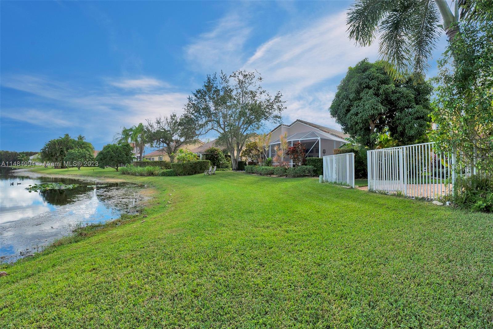 362 Lake Crest Ct