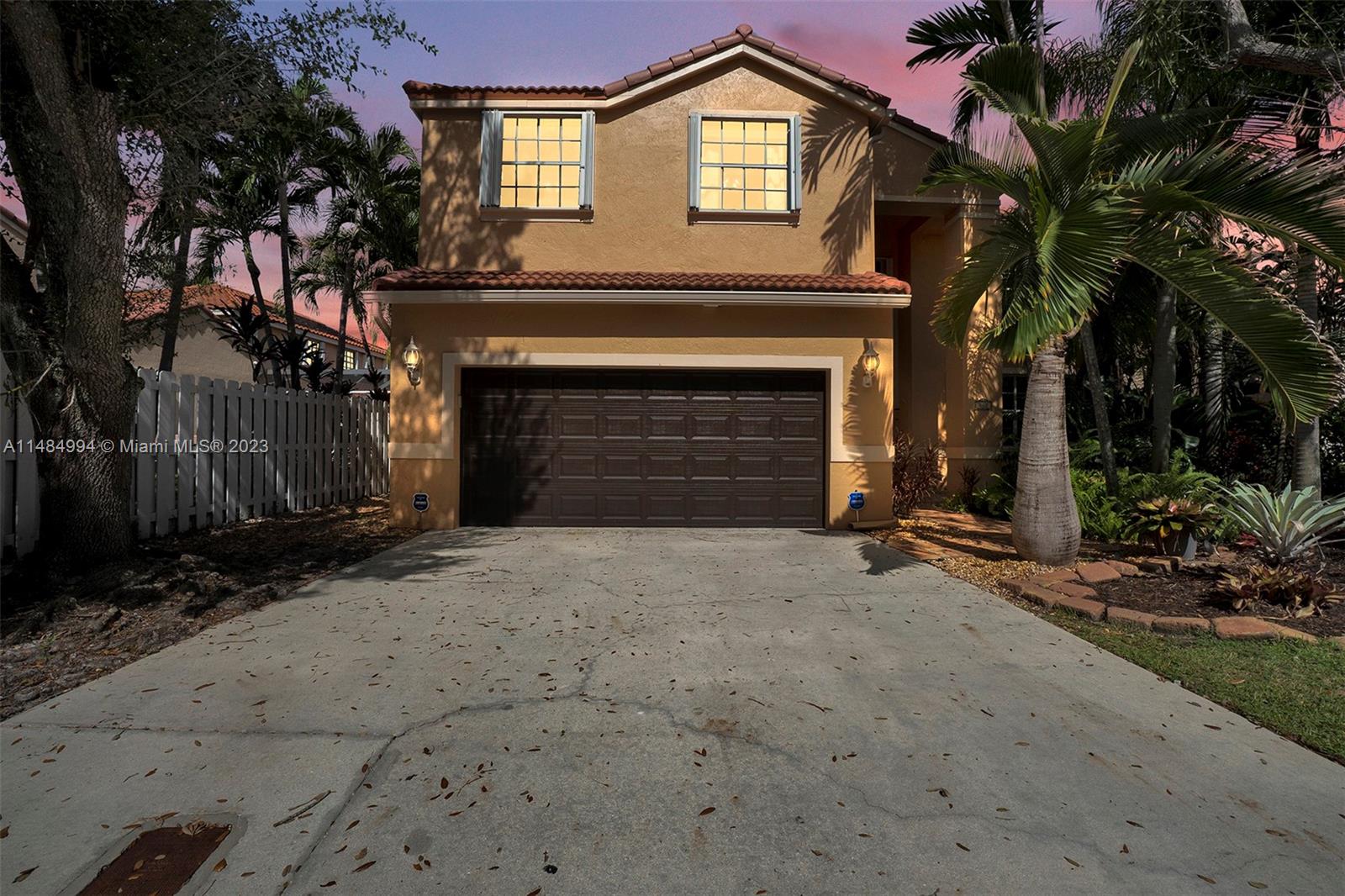 362 Lake Crest Ct