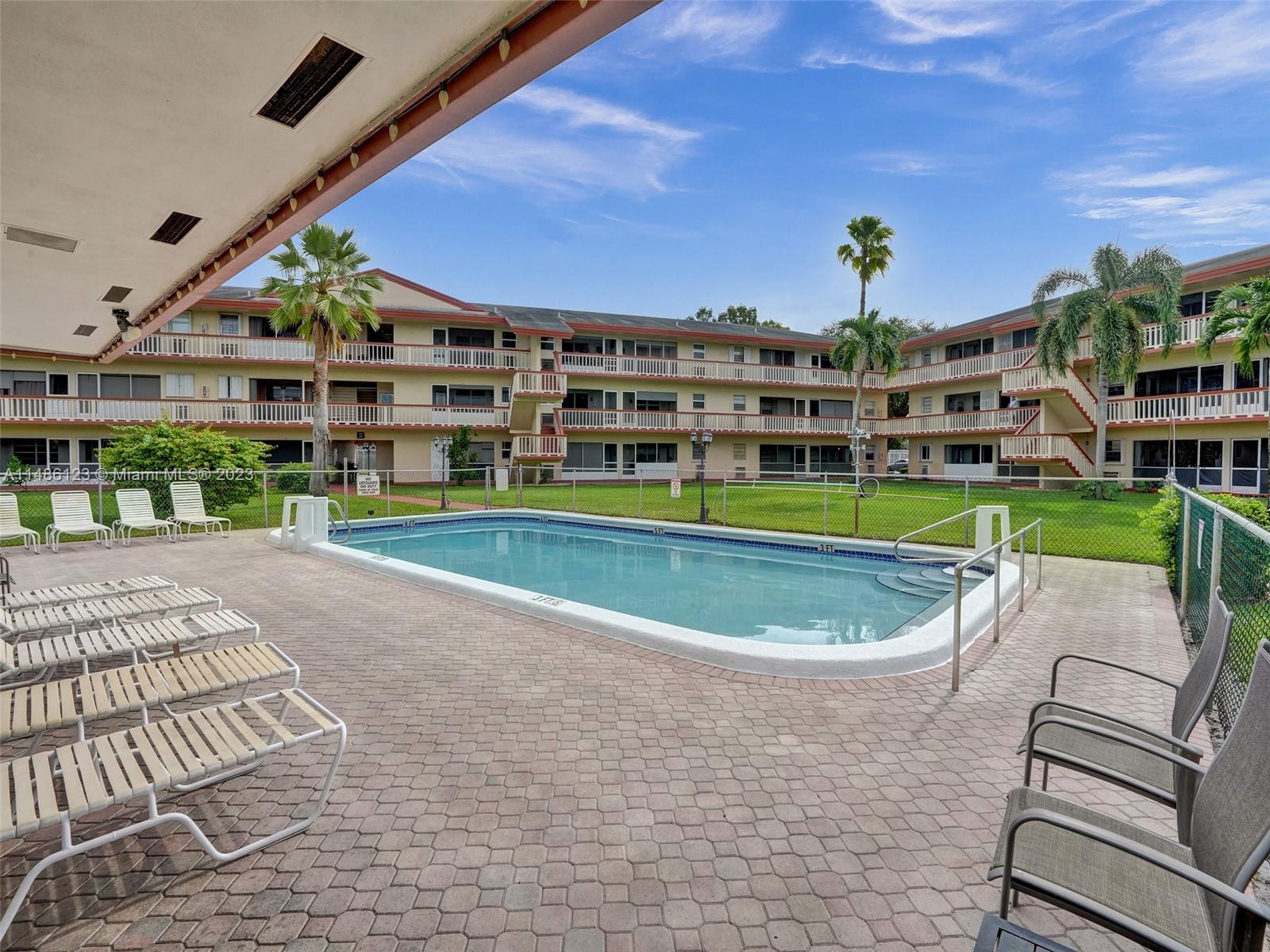 5300 Washington St # B321