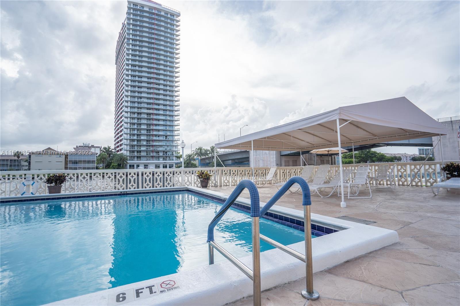 1825 S Ocean Dr # 601