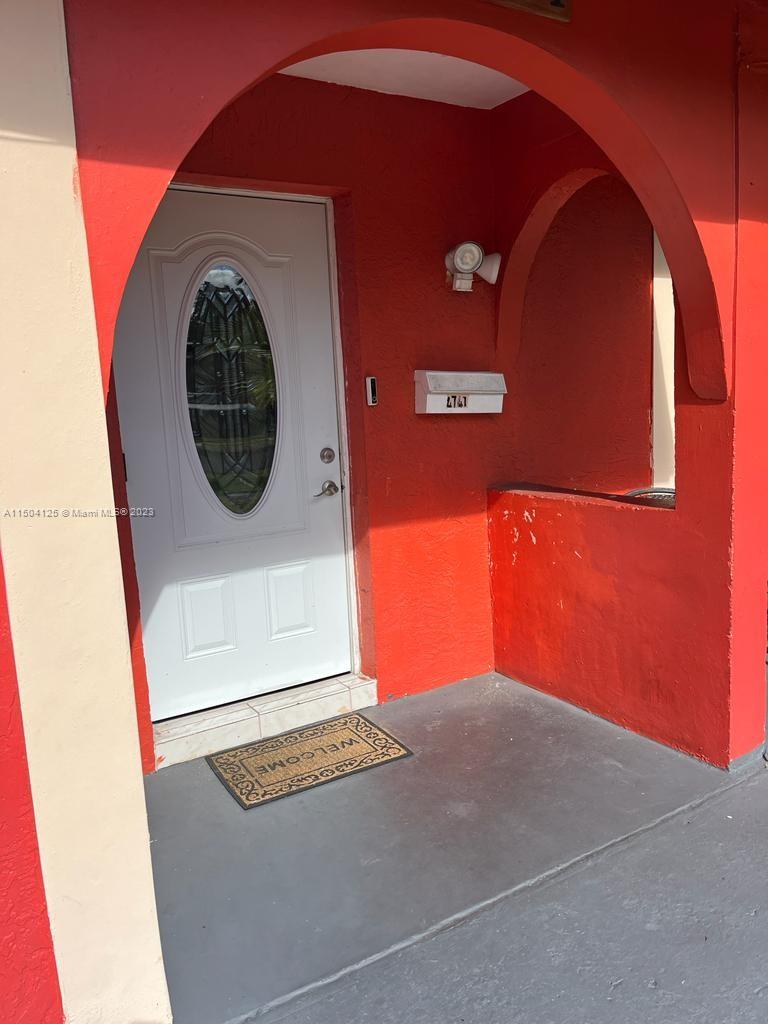 4741 NW 16th St