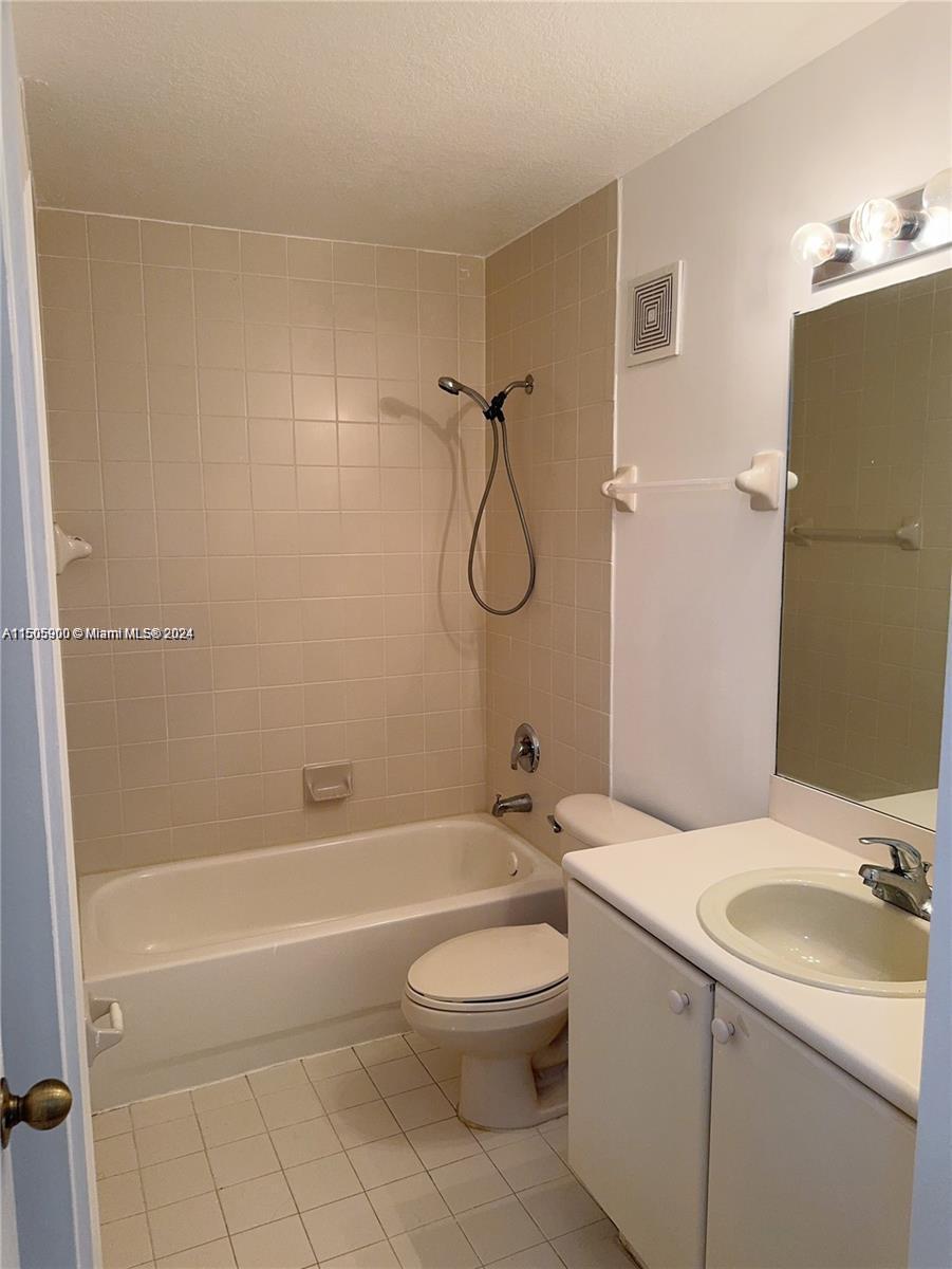 4331 SW 160th # 209