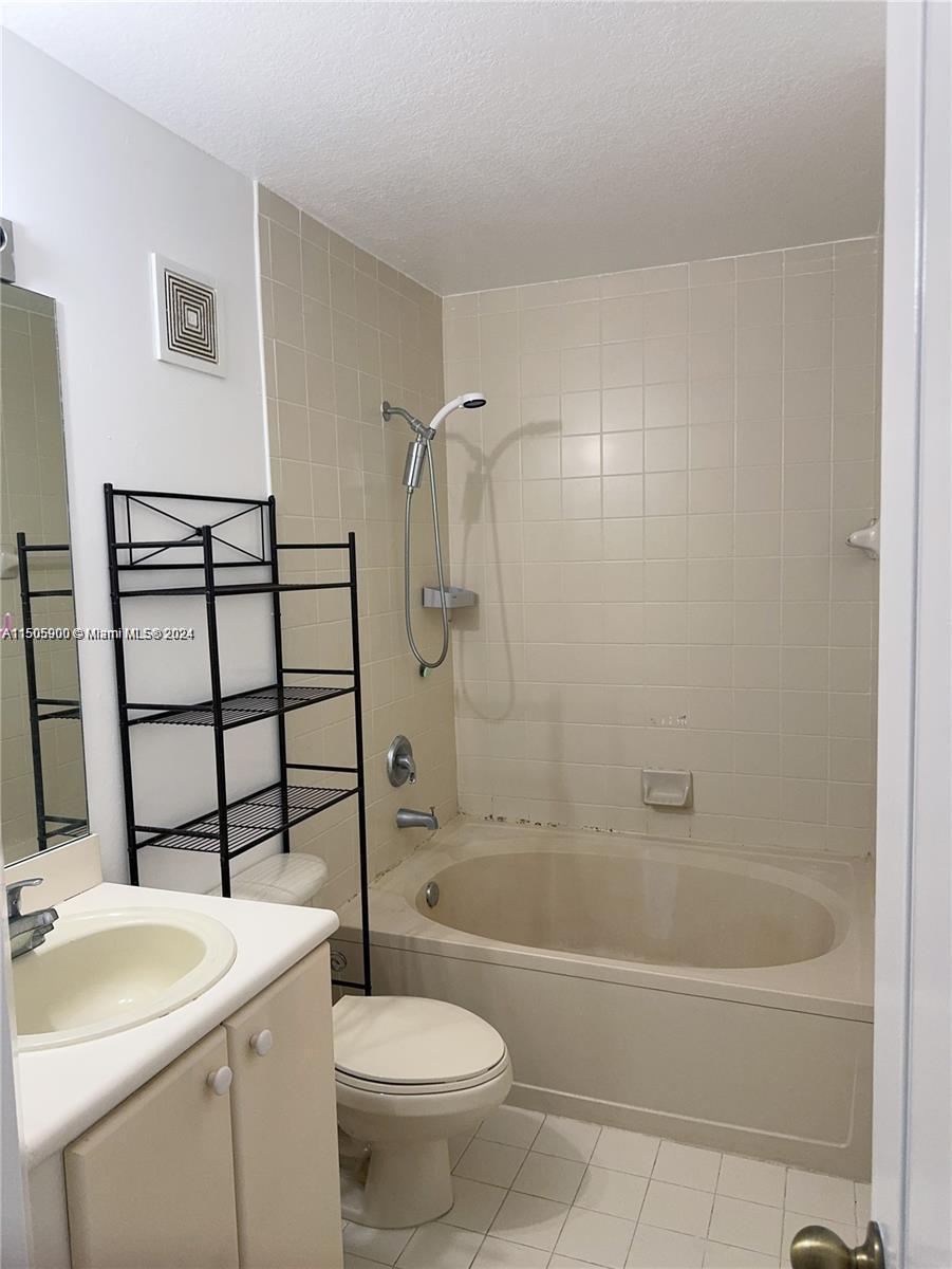 4331 SW 160th # 209