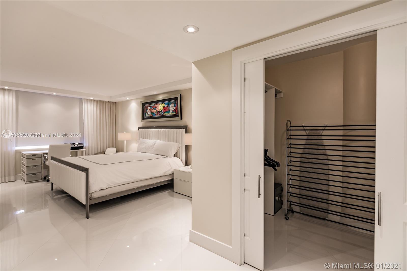 3725 S Ocean Dr # 1504