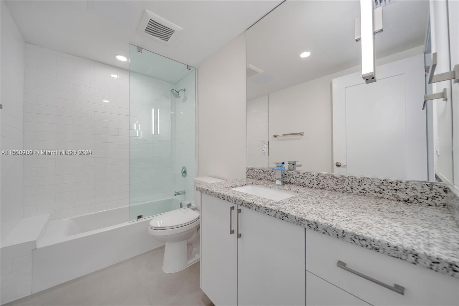1536 NW 15th Ave # 106