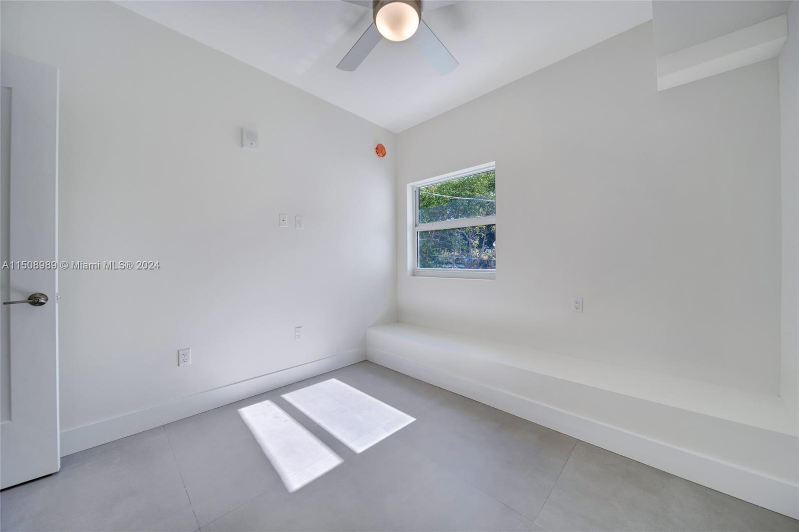1536 NW 15th Ave # 106