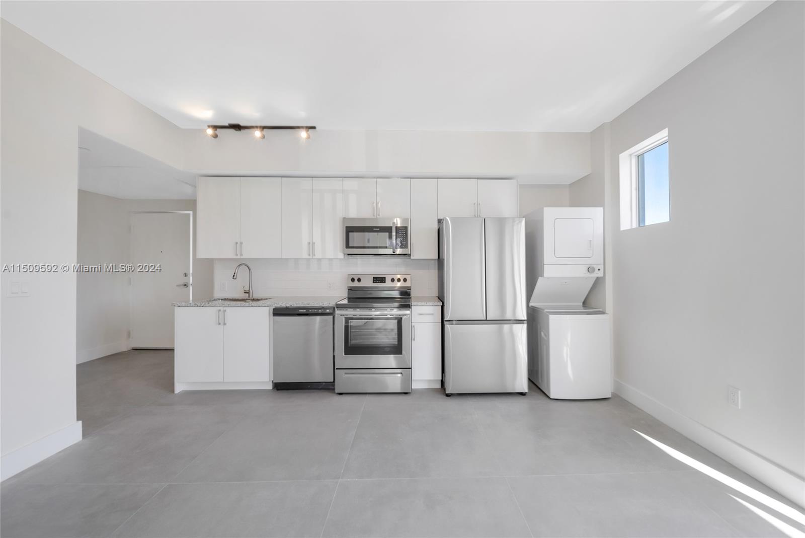 1536 NW 15th Ave # 306